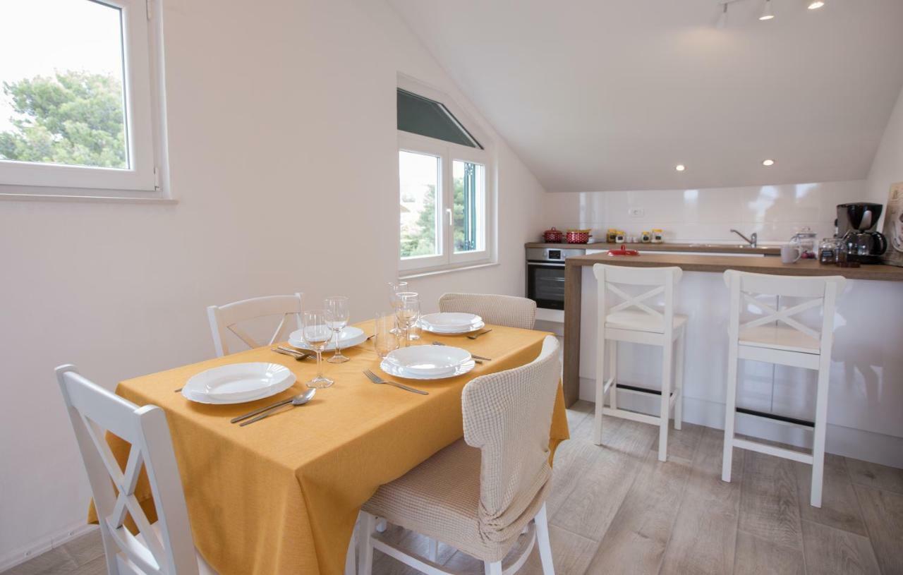 Relaxing Whole Top Floor Apartment By The Sea Zaboric Exteriör bild
