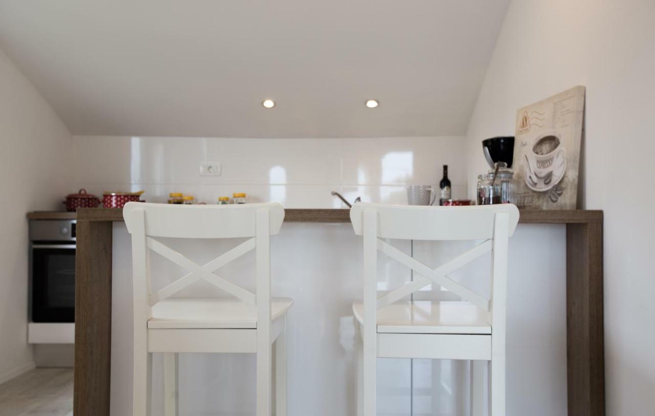 Relaxing Whole Top Floor Apartment By The Sea Zaboric Exteriör bild